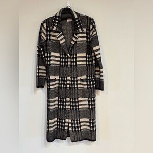 Cyrus Black and Cream Textured Sweater Coat